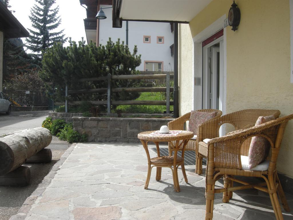 Appartamenti Cesa Maria Mountain Hospitality Canazei Værelse billede