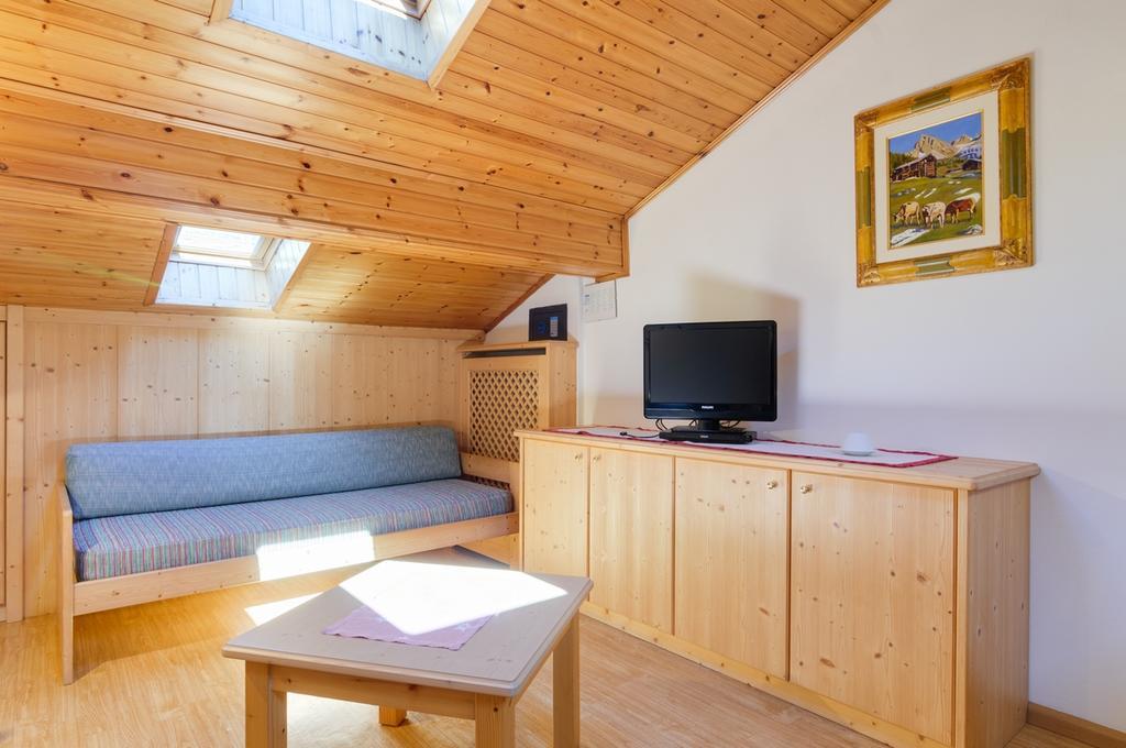 Appartamenti Cesa Maria Mountain Hospitality Canazei Eksteriør billede