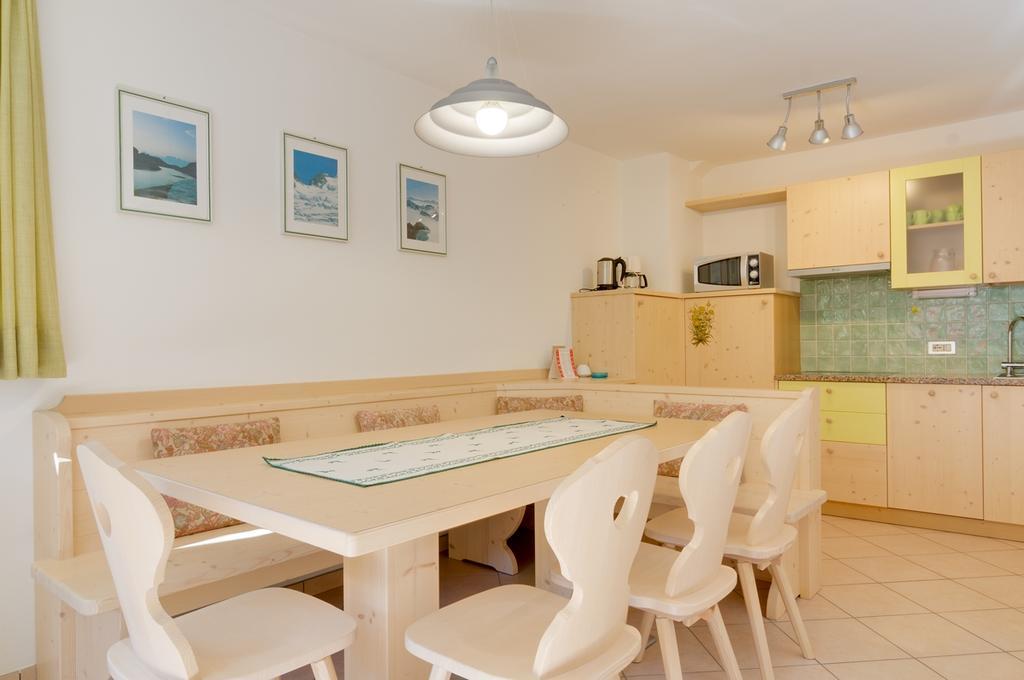 Appartamenti Cesa Maria Mountain Hospitality Canazei Eksteriør billede