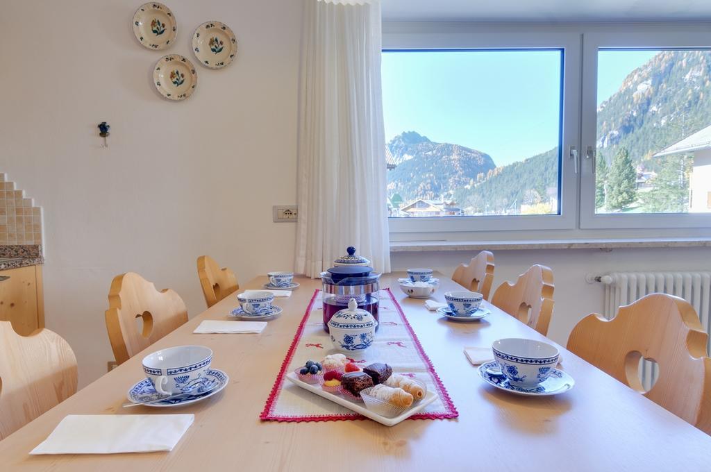 Appartamenti Cesa Maria Mountain Hospitality Canazei Eksteriør billede
